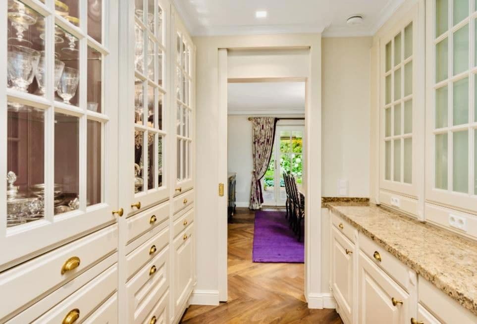 Predaj domu 467 m², pozemek 2.646 m², Bremen, Brémy Predaj domu 467 m², pozemek 2.646 m², Bremen, Brémy