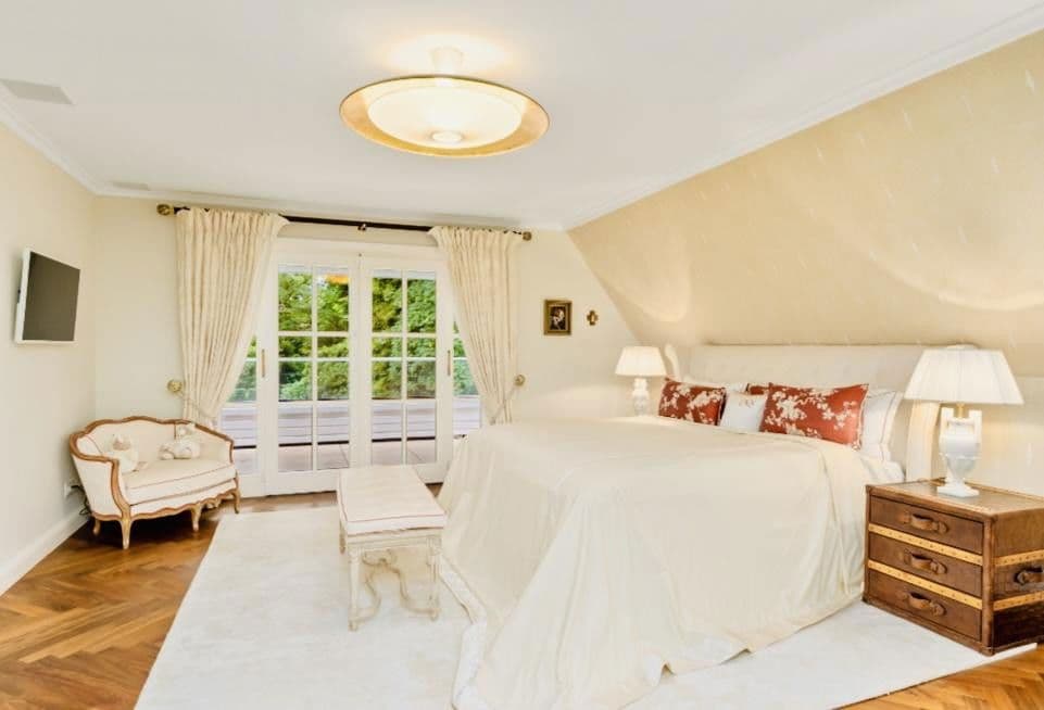 Predaj domu 467 m², pozemek 2.646 m², Bremen, Brémy Predaj domu 467 m², pozemek 2.646 m², Bremen, Brémy