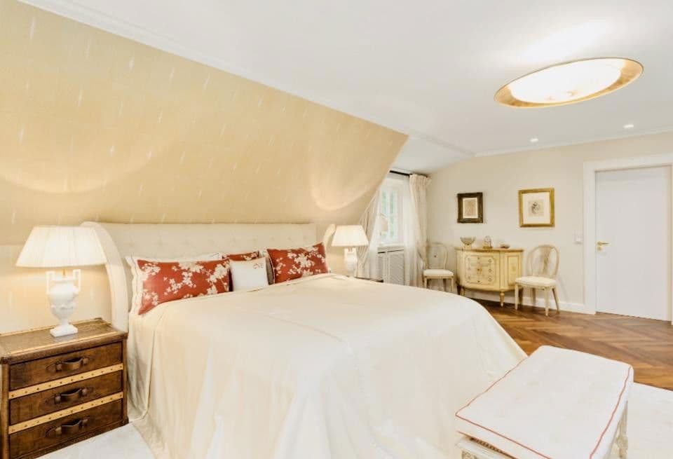 Predaj domu 467 m², pozemek 2.646 m², Bremen, Brémy Predaj domu 467 m², pozemek 2.646 m², Bremen, Brémy