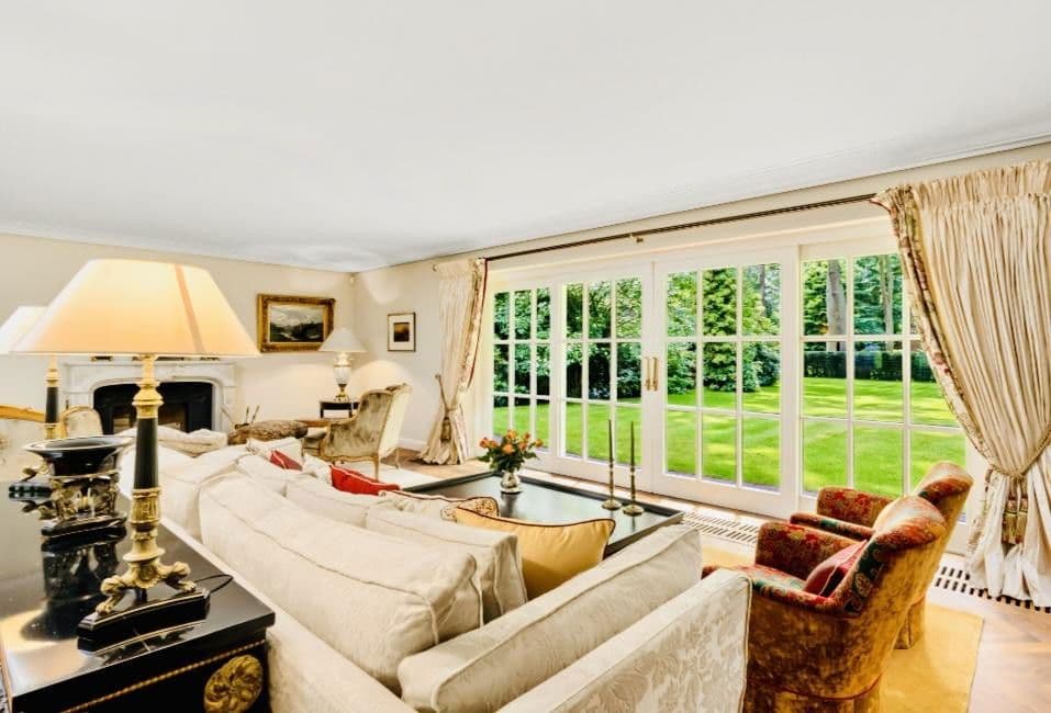 Predaj domu 467 m², pozemek 2.646 m², Bremen, Brémy Predaj domu 467 m², pozemek 2.646 m², Bremen, Brémy