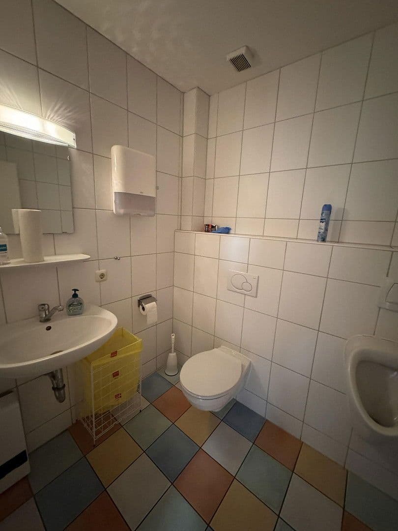 Prenájom nebytového priestoru 988 m², Otto-Kipp-Straße 2, Scharbeutz, Šlezvicko-Holštajnsko Prenájom nebytového priestoru 988 m², Otto-Kipp-Straße 2, Scharbeutz, Šlezvicko-Holštajnsko