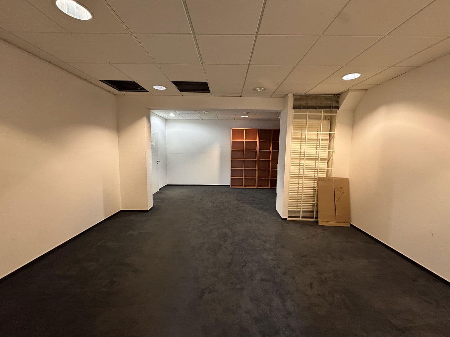 Prenájom nebytového priestoru 988 m², Otto-Kipp-Straße 2, Scharbeutz, Šlezvicko-Holštajnsko Prenájom nebytového priestoru 988 m², Otto-Kipp-Straße 2, Scharbeutz, Šlezvicko-Holštajnsko