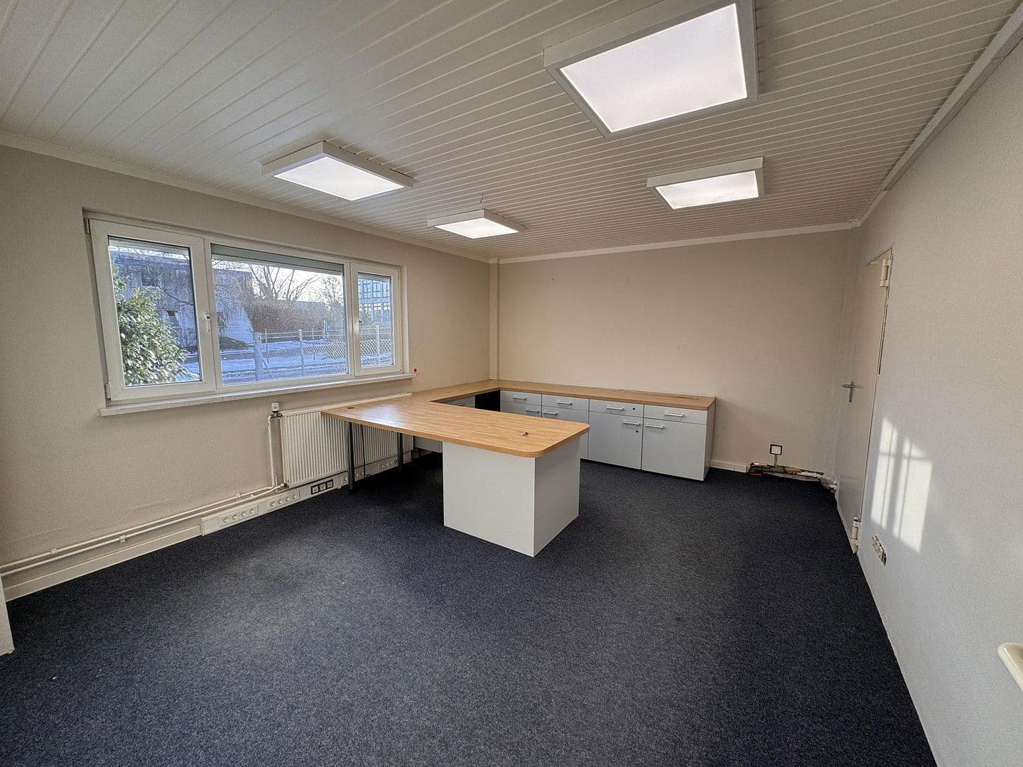 Prenájom nebytového priestoru 988 m², Otto-Kipp-Straße 2, Scharbeutz, Šlezvicko-Holštajnsko Prenájom nebytového priestoru 988 m², Otto-Kipp-Straße 2, Scharbeutz, Šlezvicko-Holštajnsko