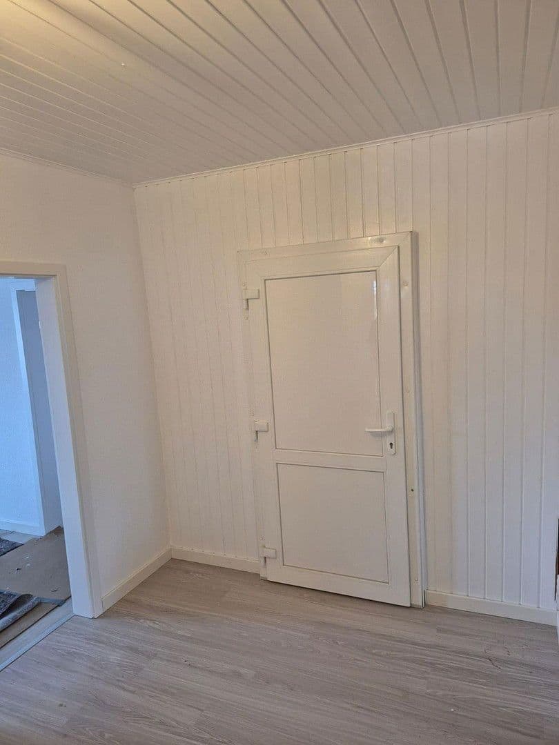 Prenájom bytu 4-izbový 160 m², Dorfstraße 18, Siebenbäumen, Šlezvicko-Holštajnsko Prenájom bytu 4-izbový 160 m², Dorfstraße 18, Siebenbäumen, Šlezvicko-Holštajnsko