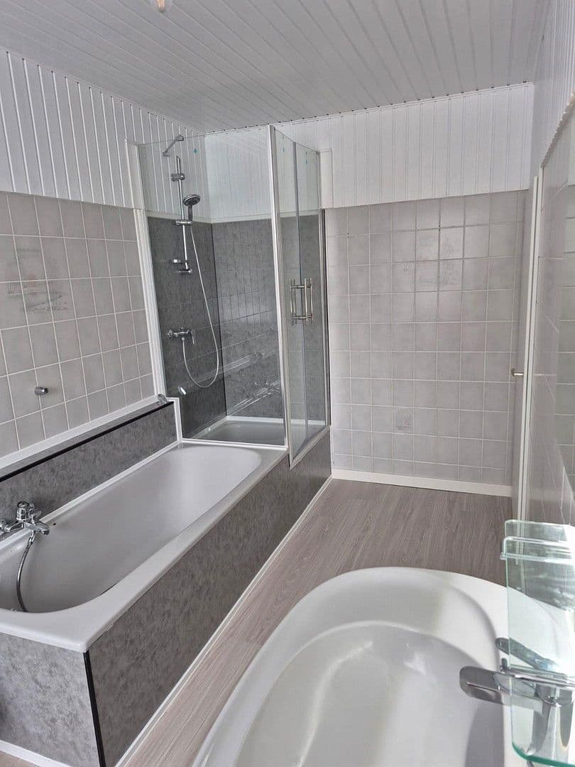 Prenájom bytu 4-izbový 160 m², Dorfstraße 18, Siebenbäumen, Šlezvicko-Holštajnsko Prenájom bytu 4-izbový 160 m², Dorfstraße 18, Siebenbäumen, Šlezvicko-Holštajnsko