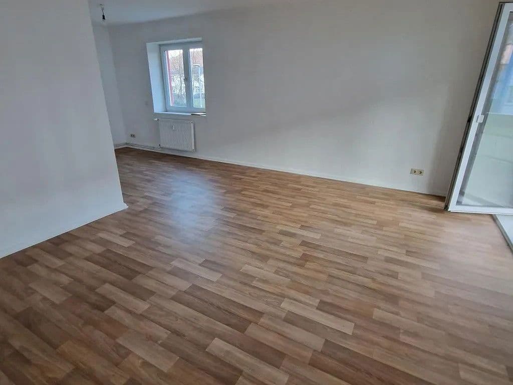 Prenájom bytu 4-izbový 85 m², Kisselnallee, Berlin-Bezirk Spandau, Berlín Prenájom bytu 4-izbový 85 m², Kisselnallee, Berlin-Bezirk Spandau, Berlín
