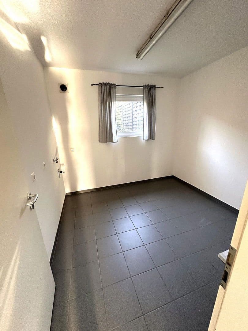 Prenájom domu 167 m², pozemek 330 m², Am Sonnenhang 6b, Otterberg, Porýnie-Falcko Prenájom domu 167 m², pozemek 330 m², Am Sonnenhang 6b, Otterberg, Porýnie-Falcko