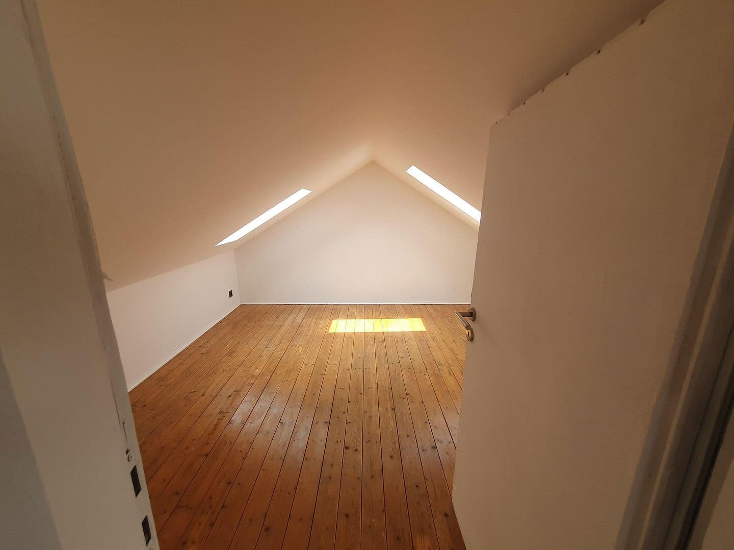 Predaj bytu 6-izbový 152 m², Wilhelm-Leuschner-Str. 40, Darmstadt, Hesensko Predaj bytu 6-izbový 152 m², Wilhelm-Leuschner-Str. 40, Darmstadt, Hesensko