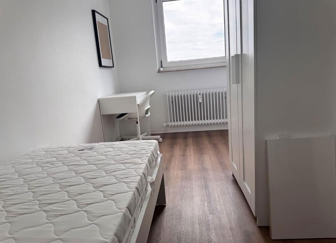 Prenájom bytu 5-izbový 92 m², Am Wehr 1, Liederbach am Taunus, Hesensko Prenájom bytu 5-izbový 92 m², Am Wehr 1, Liederbach am Taunus, Hesensko