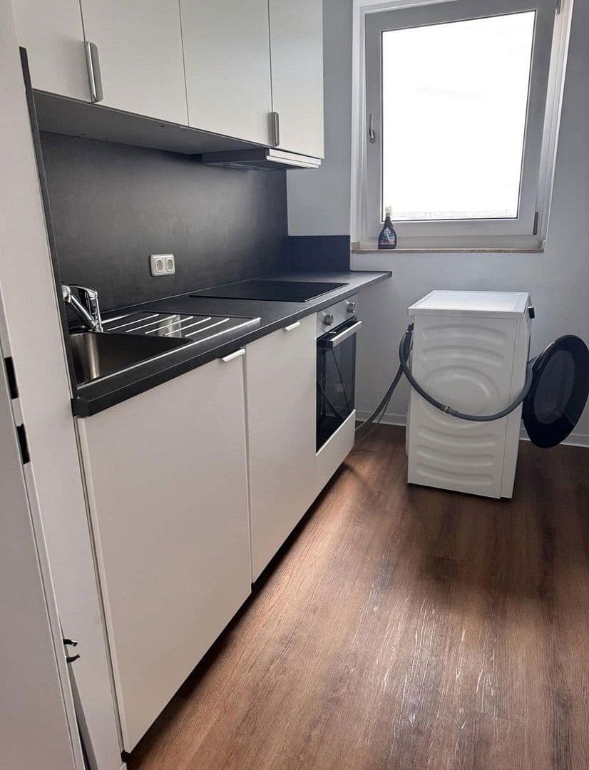 Prenájom bytu 5-izbový 92 m², Am Wehr 1, Liederbach am Taunus, Hesensko Prenájom bytu 5-izbový 92 m², Am Wehr 1, Liederbach am Taunus, Hesensko