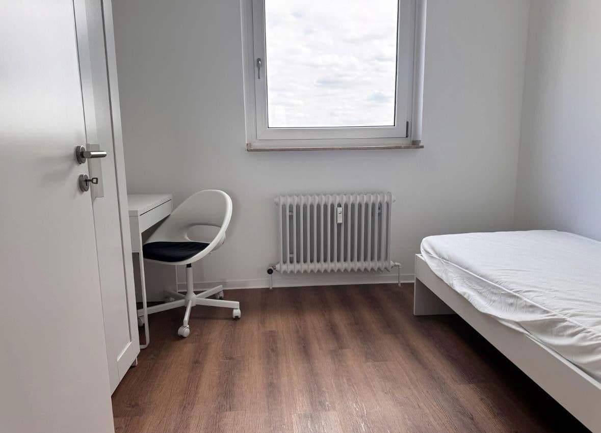 Prenájom bytu 5-izbový 92 m², Am Wehr 1, Liederbach am Taunus, Hesensko Prenájom bytu 5-izbový 92 m², Am Wehr 1, Liederbach am Taunus, Hesensko