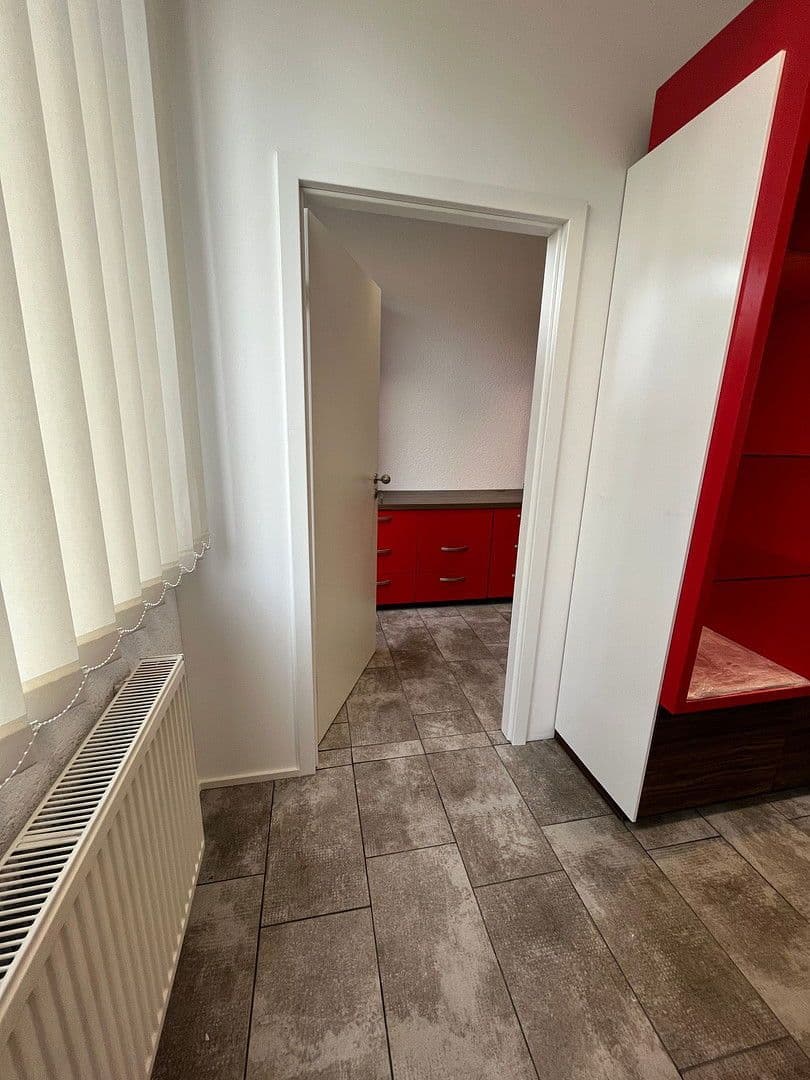 Prenájom kancelárie 67 m², Wettin-Löbejün, Sasko-Anhaltsko Prenájom kancelárie 67 m², Wettin-Löbejün, Sasko-Anhaltsko