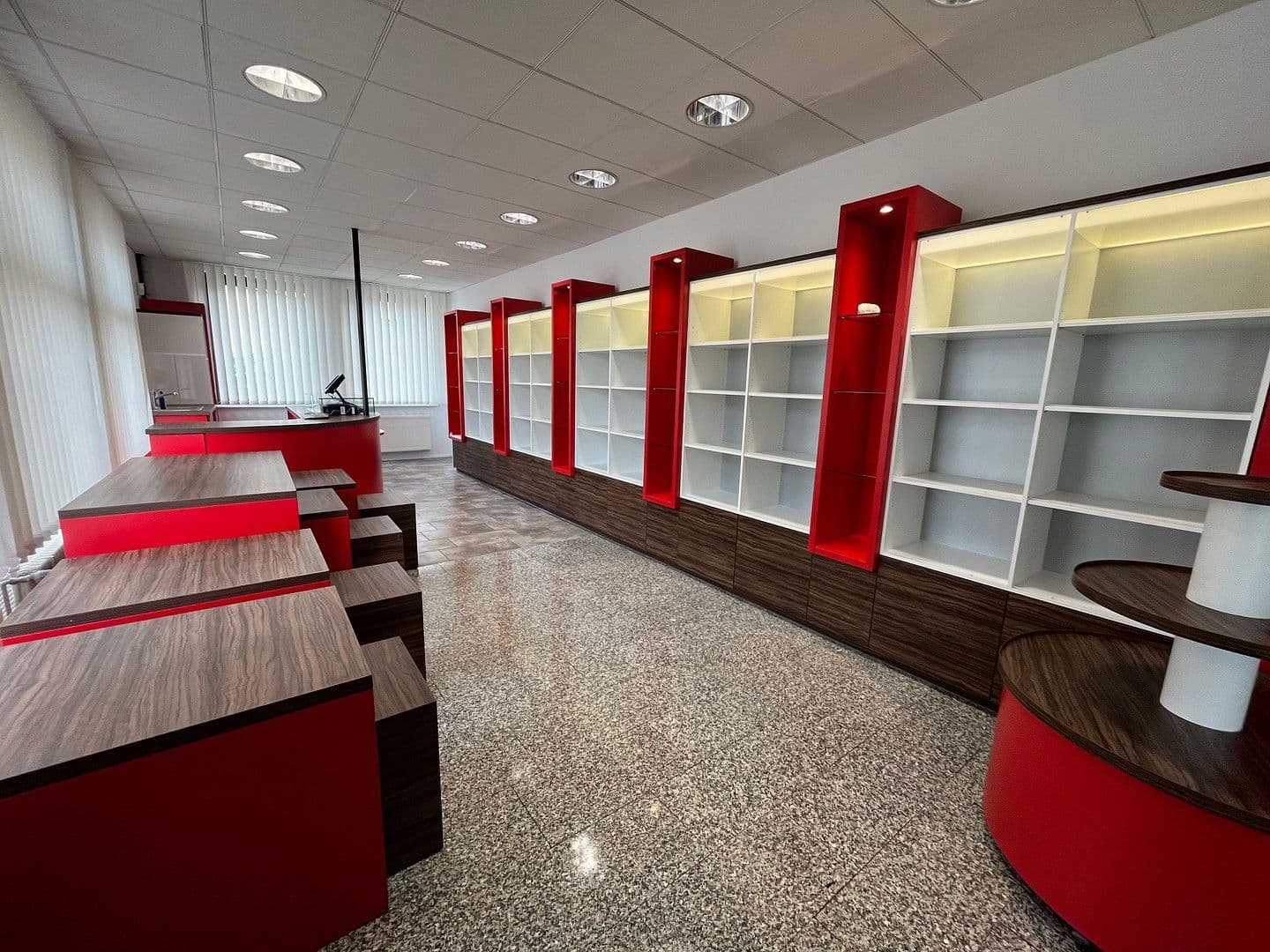 Prenájom kancelárie 67 m², Wettin-Löbejün, Sasko-Anhaltsko Prenájom kancelárie 67 m², Wettin-Löbejün, Sasko-Anhaltsko