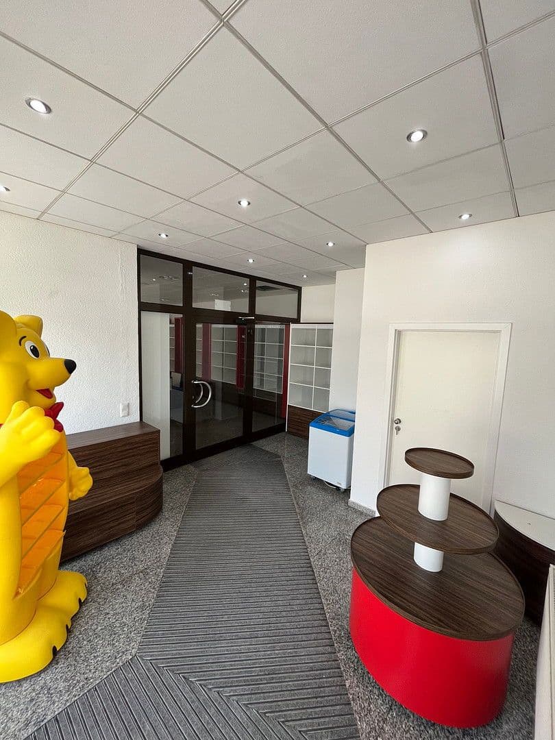 Prenájom kancelárie 67 m², Wettin-Löbejün, Sasko-Anhaltsko Prenájom kancelárie 67 m², Wettin-Löbejün, Sasko-Anhaltsko