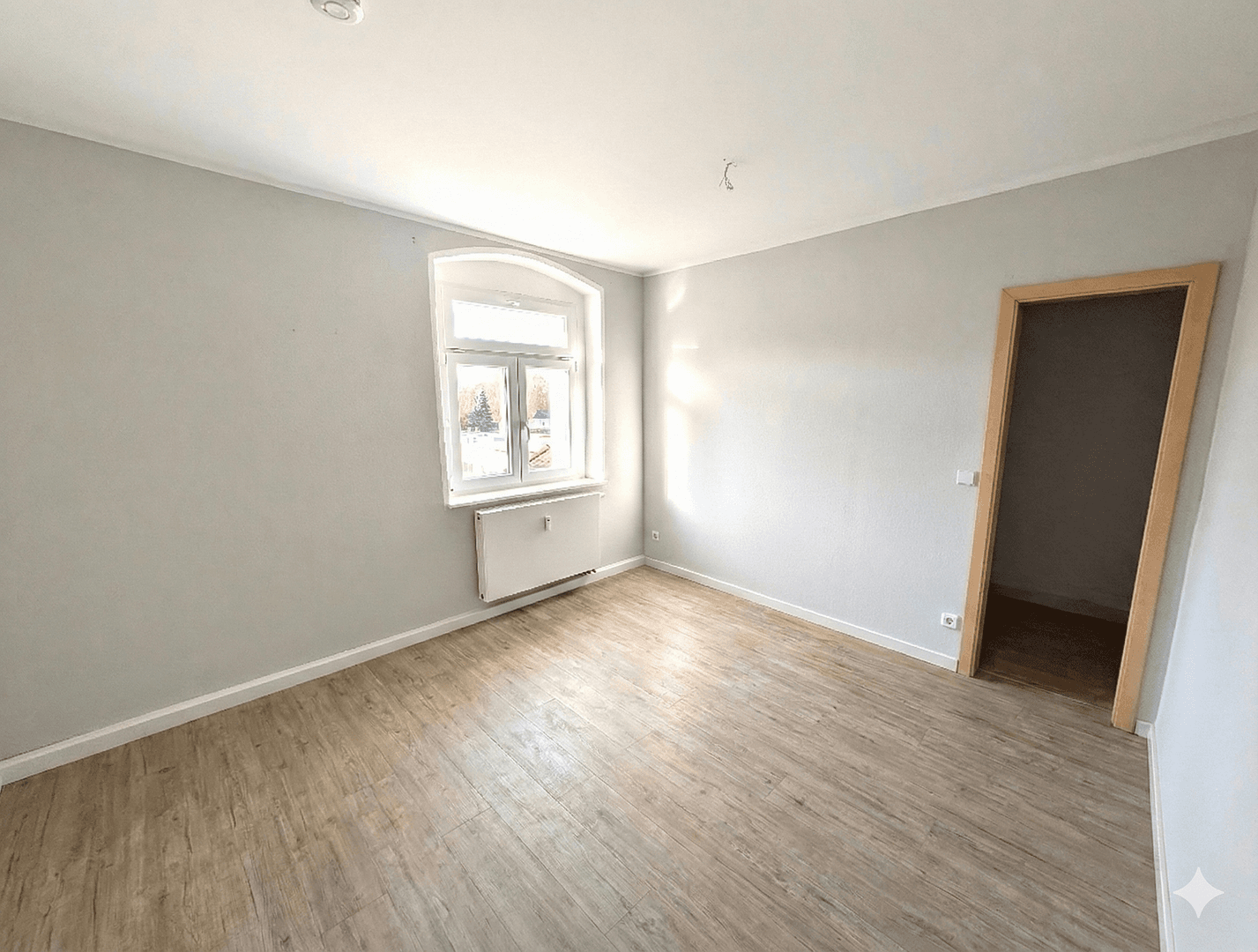 Prenájom bytu 3-izbový 100 m², Brandenburg, Brandenbursko Prenájom bytu 3-izbový 100 m², Brandenburg, Brandenbursko