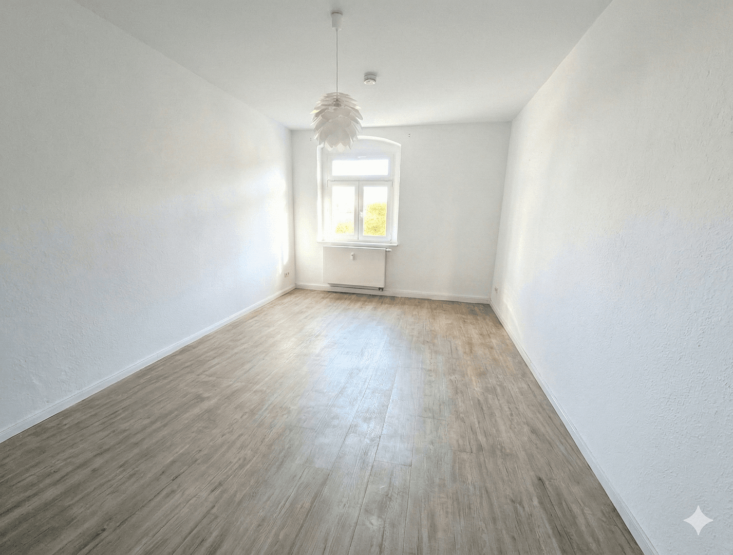 Prenájom bytu 3-izbový 100 m², Brandenburg, Brandenbursko Prenájom bytu 3-izbový 100 m², Brandenburg, Brandenbursko