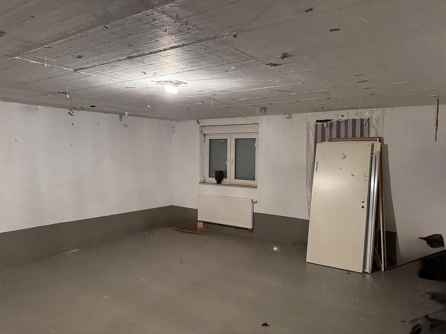 Prenájom nebytového priestoru 60 m², Bornheim, Severné Porýnie - Westfálsko Prenájom nebytového priestoru 60 m², Bornheim, Severné Porýnie - Westfálsko