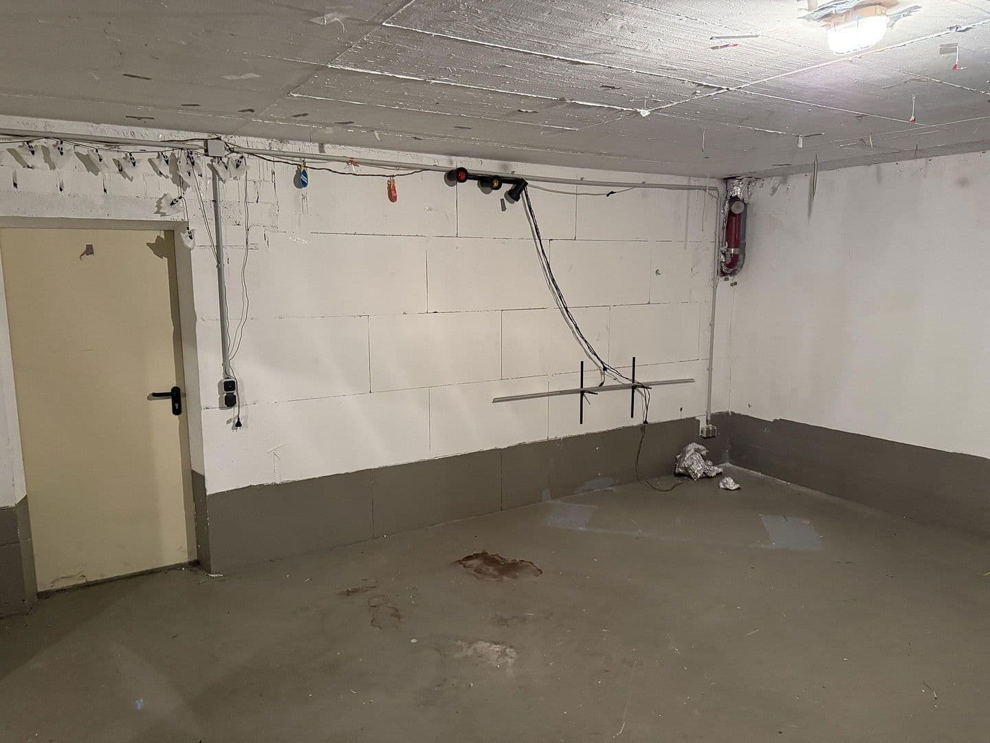 Prenájom nebytového priestoru 60 m², Bornheim, Severné Porýnie - Westfálsko Prenájom nebytového priestoru 60 m², Bornheim, Severné Porýnie - Westfálsko