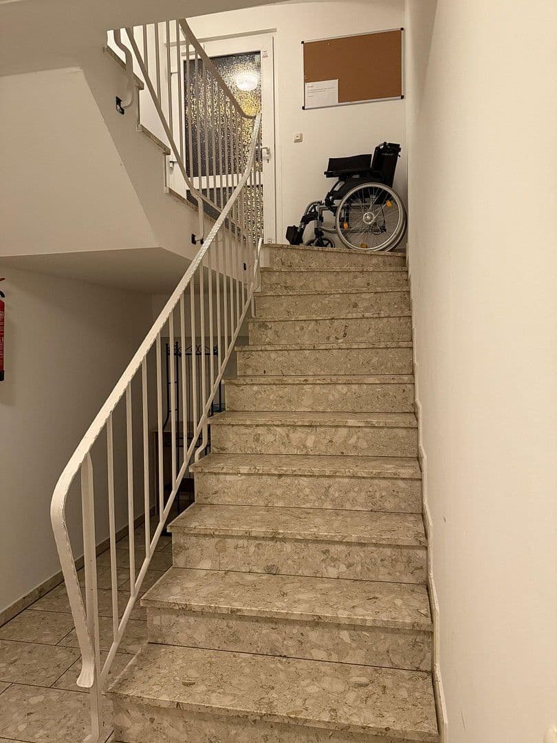 Prenájom nebytového priestoru 60 m², Bornheim, Severné Porýnie - Westfálsko Prenájom nebytového priestoru 60 m², Bornheim, Severné Porýnie - Westfálsko