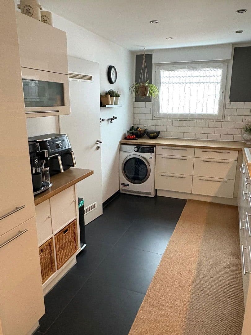 Prenájom bytu 3-izbový 100 m², Hagen, Severné Porýnie - Westfálsko Prenájom bytu 3-izbový 100 m², Hagen, Severné Porýnie - Westfálsko