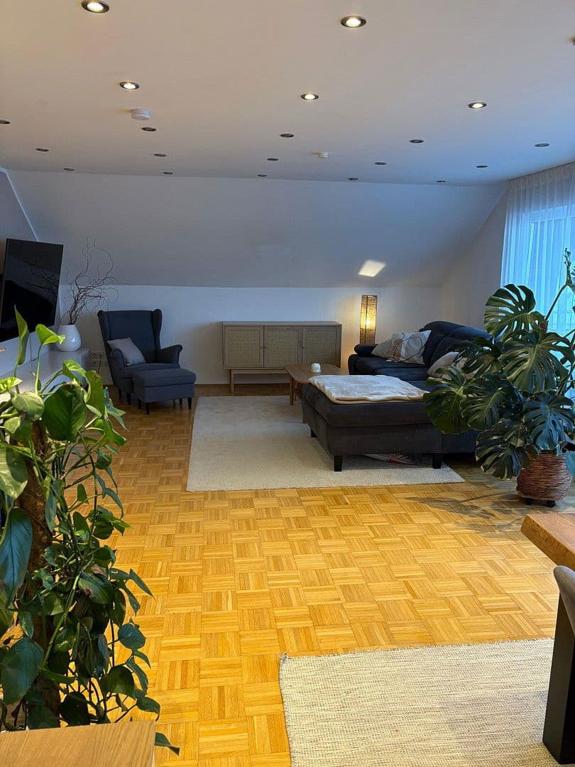 Prenájom bytu 3-izbový 100 m², Hagen, Severné Porýnie - Westfálsko Prenájom bytu 3-izbový 100 m², Hagen, Severné Porýnie - Westfálsko