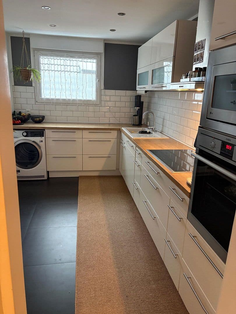 Prenájom bytu 3-izbový 100 m², Hagen, Severné Porýnie - Westfálsko Prenájom bytu 3-izbový 100 m², Hagen, Severné Porýnie - Westfálsko