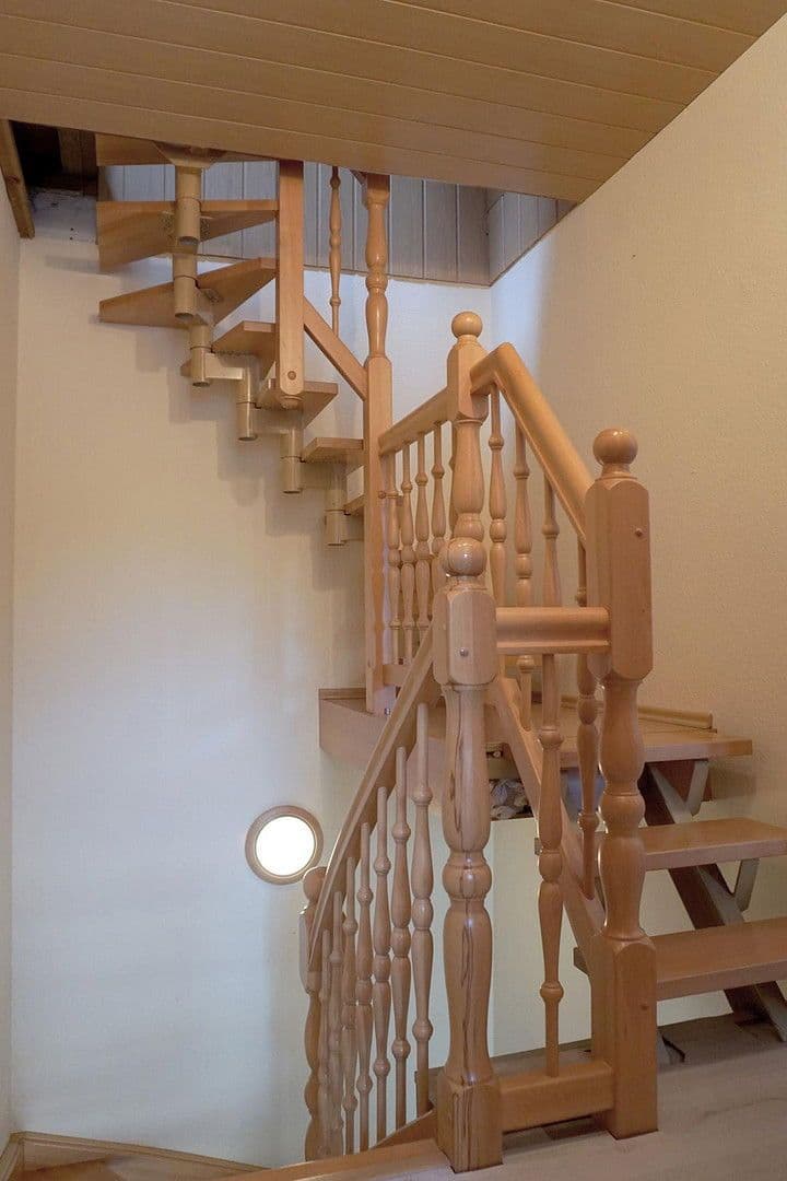 Prenájom domu 130 m², pozemek 430 m², Stahnsdorf, Brandenbursko Prenájom domu 130 m², pozemek 430 m², Stahnsdorf, Brandenbursko