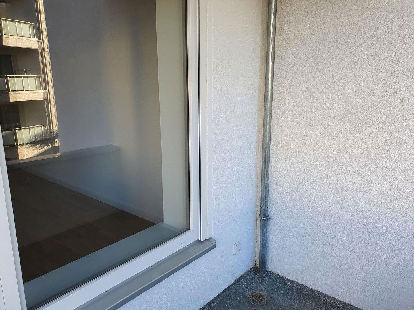 Prenájom bytu 3-izbový 82 m², Angerstraße 1, Hannover, Dolné Sasko Prenájom bytu 3-izbový 82 m², Angerstraße 1, Hannover, Dolné Sasko