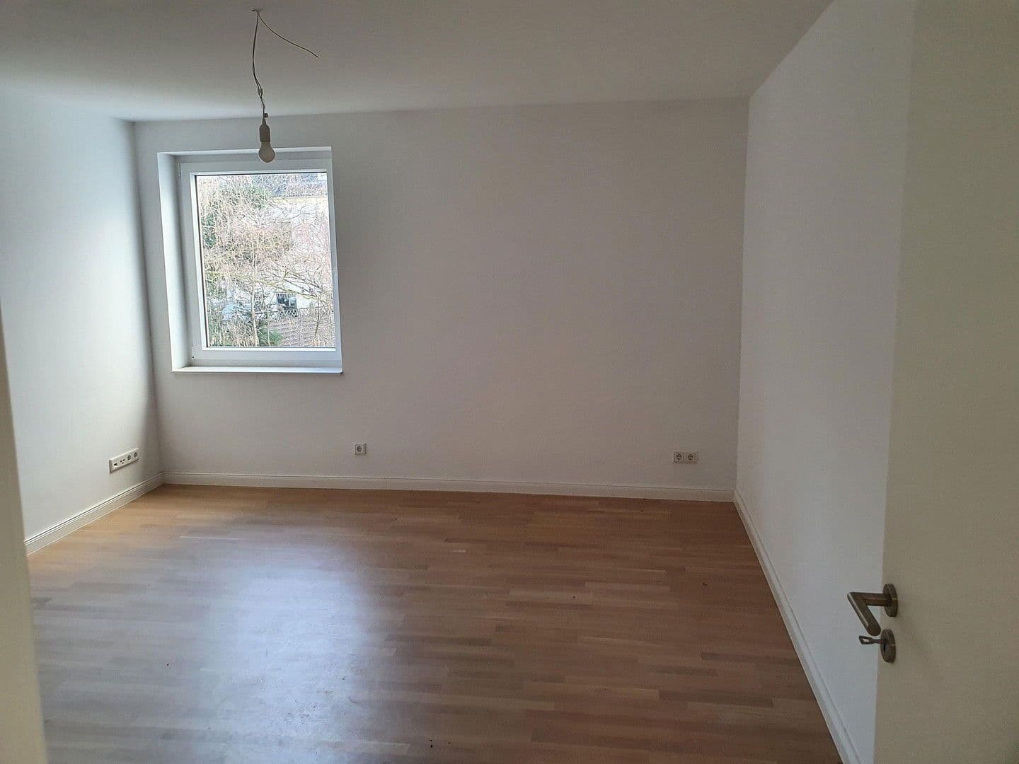 Prenájom bytu 3-izbový 82 m², Angerstraße 1, Hannover, Dolné Sasko Prenájom bytu 3-izbový 82 m², Angerstraße 1, Hannover, Dolné Sasko