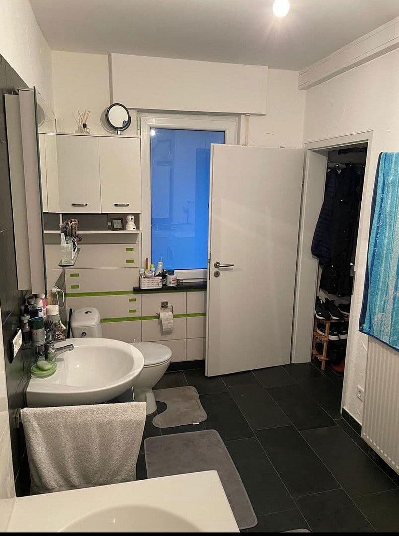 Predaj domu 94 m², pozemek 196 m², Hainburg, Hesensko Predaj domu 94 m², pozemek 196 m², Hainburg, Hesensko