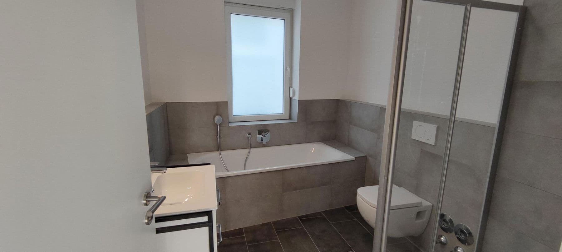 Prenájom bytu 2-izbový 60 m², Bad Nauheim, Hesensko Prenájom bytu 2-izbový 60 m², Bad Nauheim, Hesensko