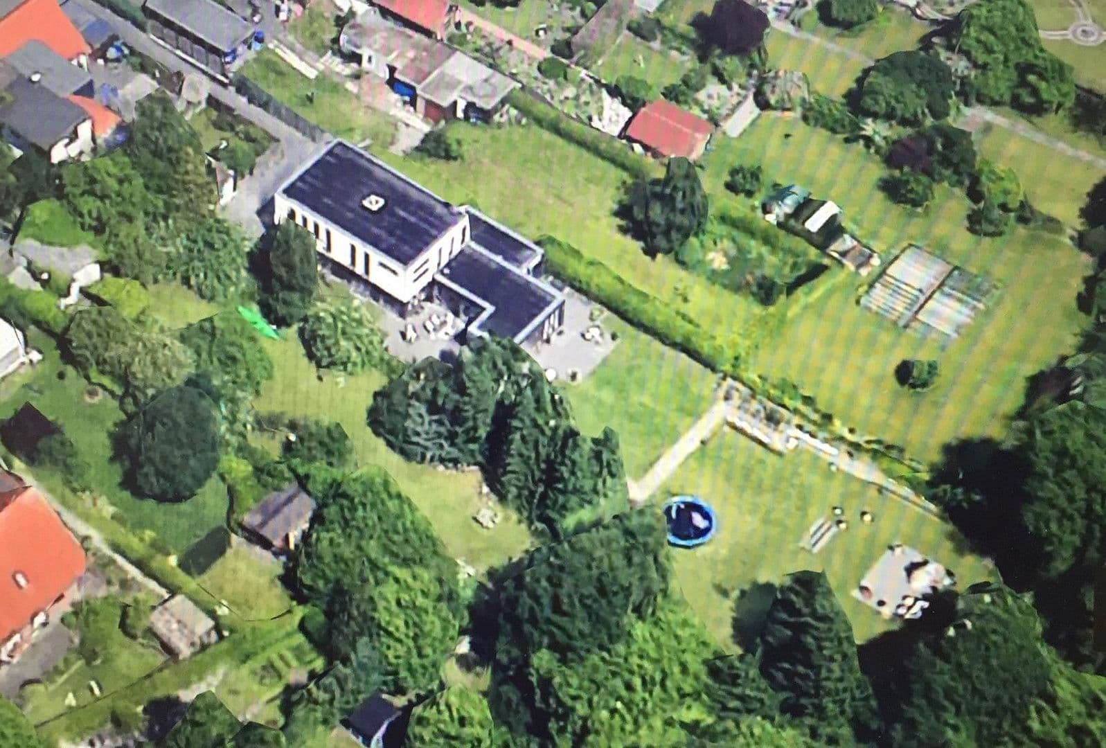 Predaj domu 272 m², pozemek 1.072 m², Oldenburg, Dolné Sasko Predaj domu 272 m², pozemek 1.072 m², Oldenburg, Dolné Sasko