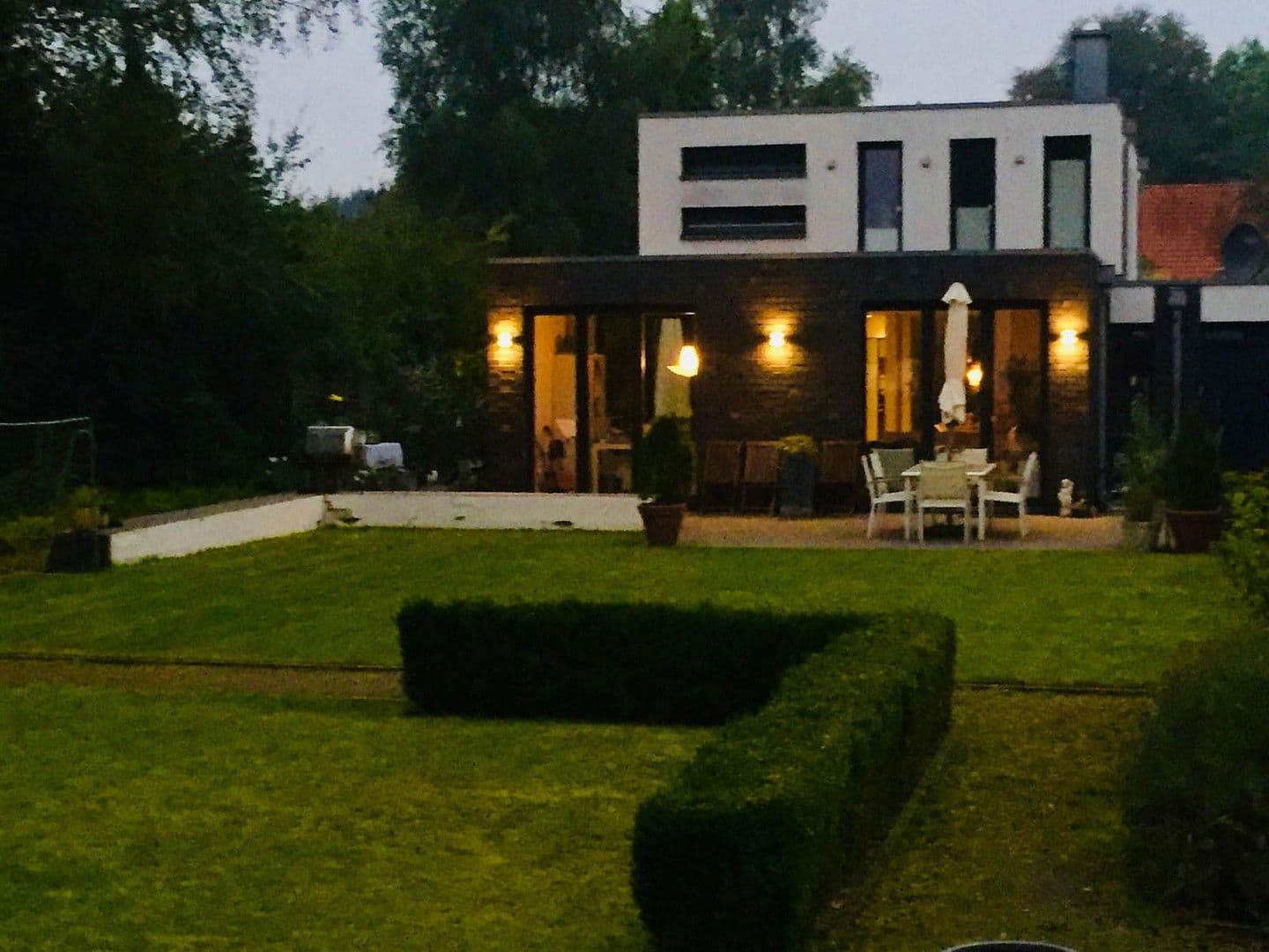 Predaj domu 272 m², pozemek 1.072 m², Oldenburg, Dolné Sasko Predaj domu 272 m², pozemek 1.072 m², Oldenburg, Dolné Sasko