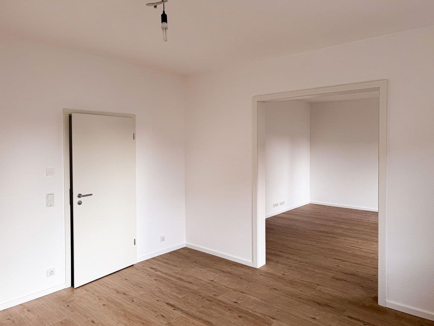 Prenájom bytu 2-izbový 68 m², Groß-Gerau, Hesensko Prenájom bytu 2-izbový 68 m², Groß-Gerau, Hesensko