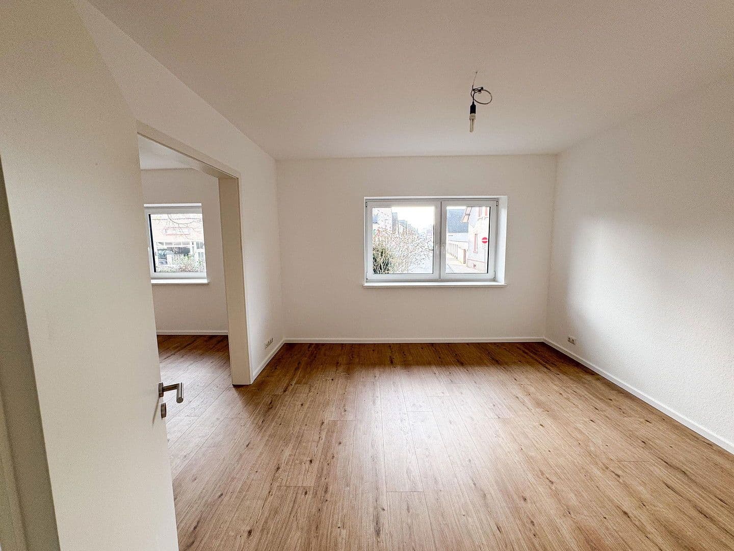 Prenájom bytu 2-izbový 68 m², Groß-Gerau, Hesensko Prenájom bytu 2-izbový 68 m², Groß-Gerau, Hesensko