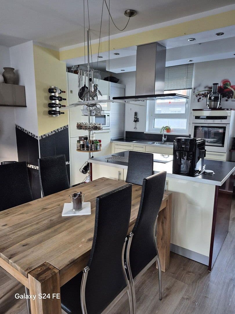 Predaj bytu 4-izbový 102 m², Rum, Tirolsko Predaj bytu 4-izbový 102 m², Rum, Tirolsko