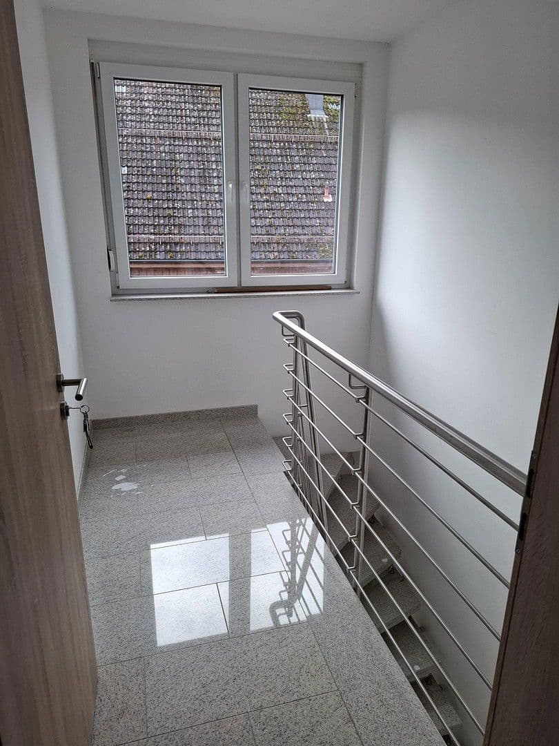 Prenájom bytu 4-izbový 92 m², Bösinger Straße 28, Haiterbach, Bádensko-Wurttembersko Prenájom bytu 4-izbový 92 m², Bösinger Straße 28, Haiterbach, Bádensko-Wurttembersko