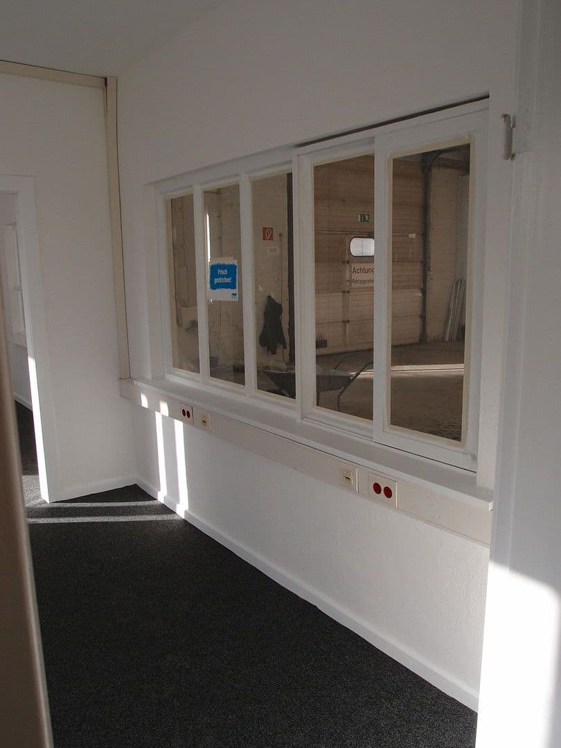 Prenájom nebytového priestoru 500 m², Pinneberg, Šlezvicko-Holštajnsko Prenájom nebytového priestoru 500 m², Pinneberg, Šlezvicko-Holštajnsko