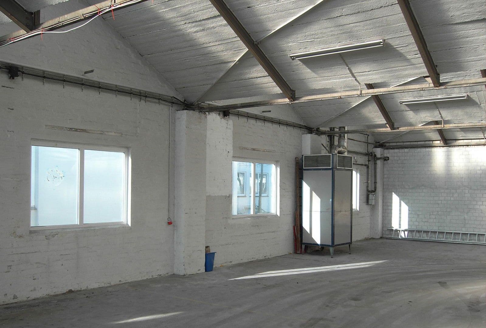 Prenájom nebytového priestoru 500 m², Pinneberg, Šlezvicko-Holštajnsko Prenájom nebytového priestoru 500 m², Pinneberg, Šlezvicko-Holštajnsko