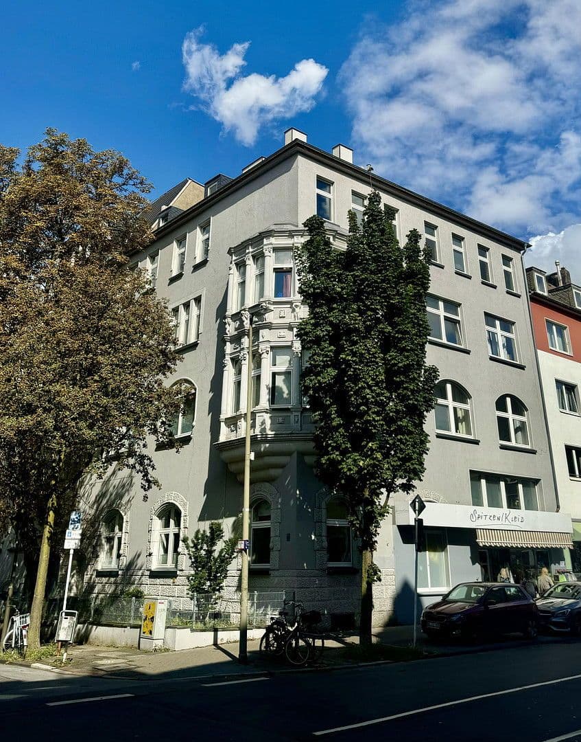 Prenájom bytu 3-izbový 106 m², Hausmannstraße 22, Dortmund, Severné Porýnie - Westfálsko Prenájom bytu 3-izbový 106 m², Hausmannstraße 22, Dortmund, Severné Porýnie - Westfálsko