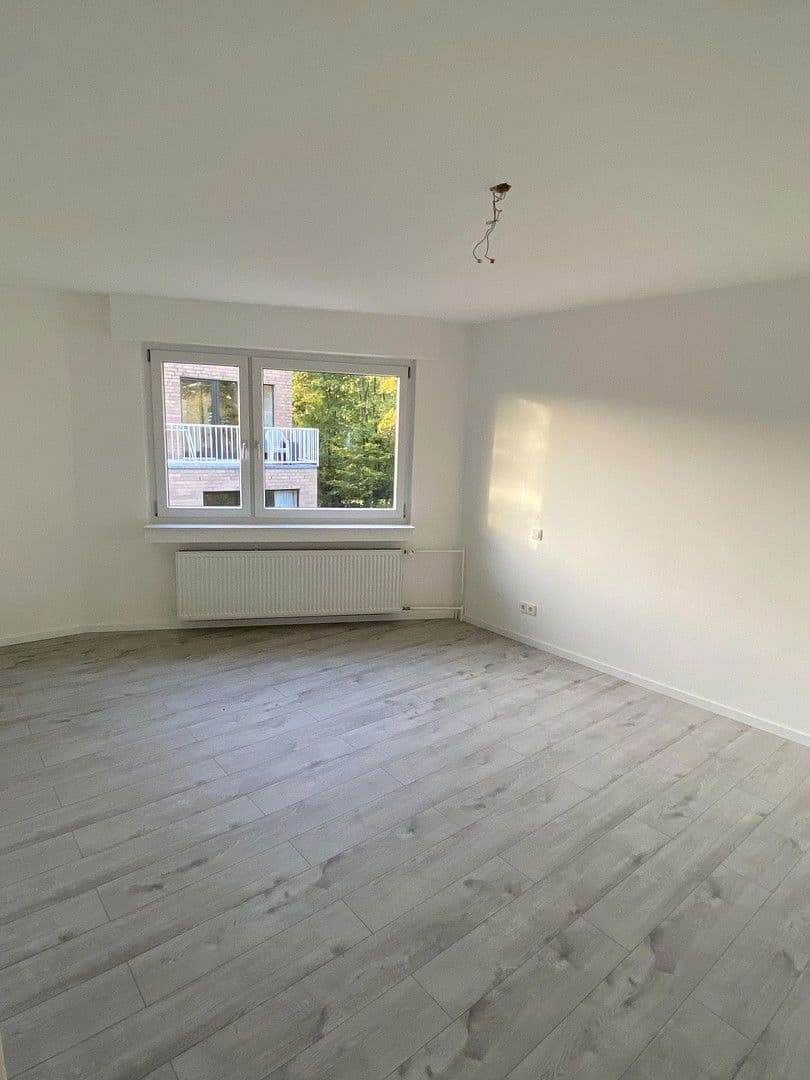 Predaj bytu 3-izbový 74 m², Gerresheimer Landstr. 145, Düsseldorf, Severné Porýnie - Westfálsko Predaj bytu 3-izbový 74 m², Gerresheimer Landstr. 145, Düsseldorf, Severné Porýnie - Westfálsko