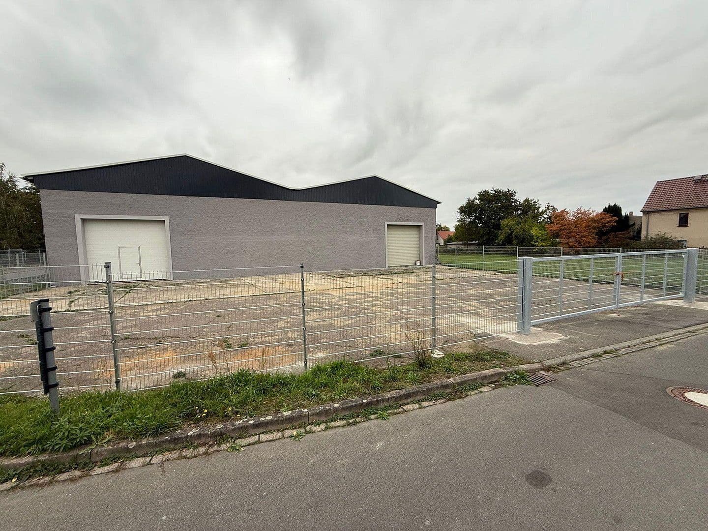 Prenájom nebytového priestoru 1.000 m², Gartenweg 2b, Wurzen, Sasko Prenájom nebytového priestoru 1.000 m², Gartenweg 2b, Wurzen, Sasko