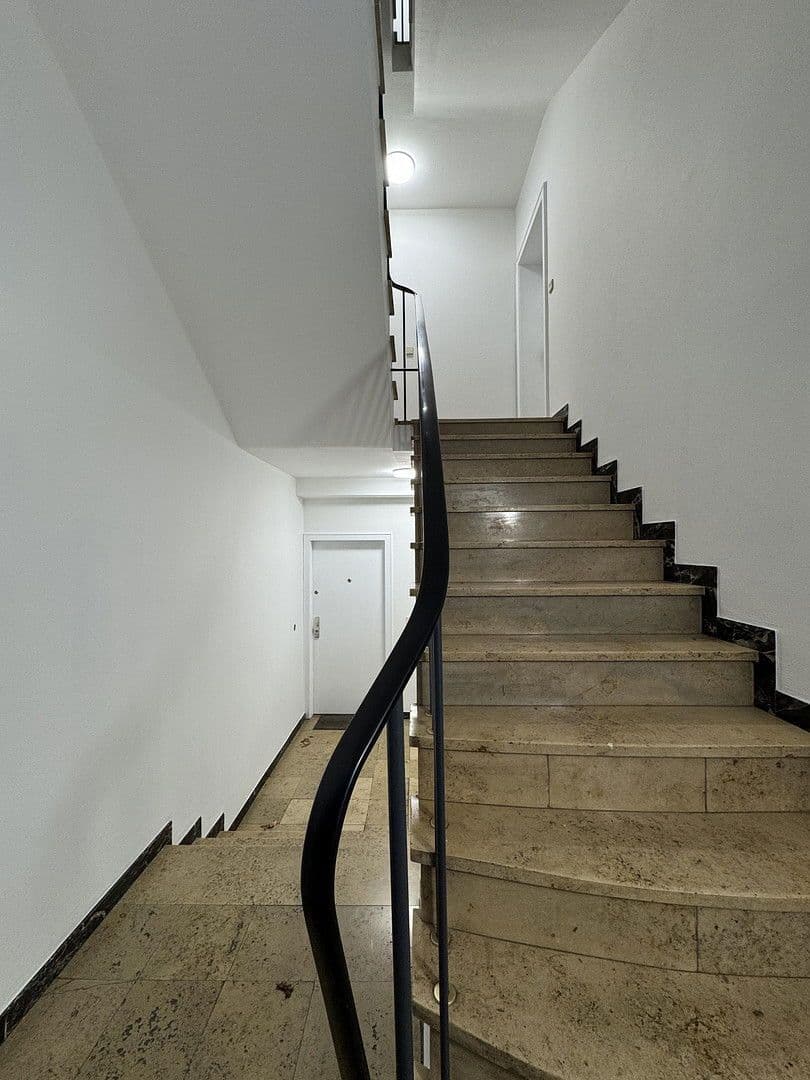 Predaj bytu 3-izbový 89 m², Heinrichstr. 105, Düsseldorf, Severné Porýnie - Westfálsko Predaj bytu 3-izbový 89 m², Heinrichstr. 105, Düsseldorf, Severné Porýnie - Westfálsko