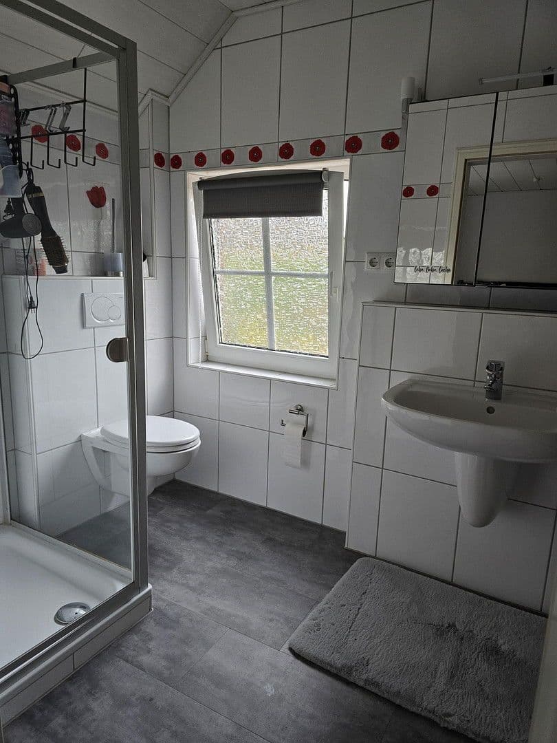 Predaj domu 200 m², pozemek 5.200 m², Jade, Dolné Sasko Predaj domu 200 m², pozemek 5.200 m², Jade, Dolné Sasko