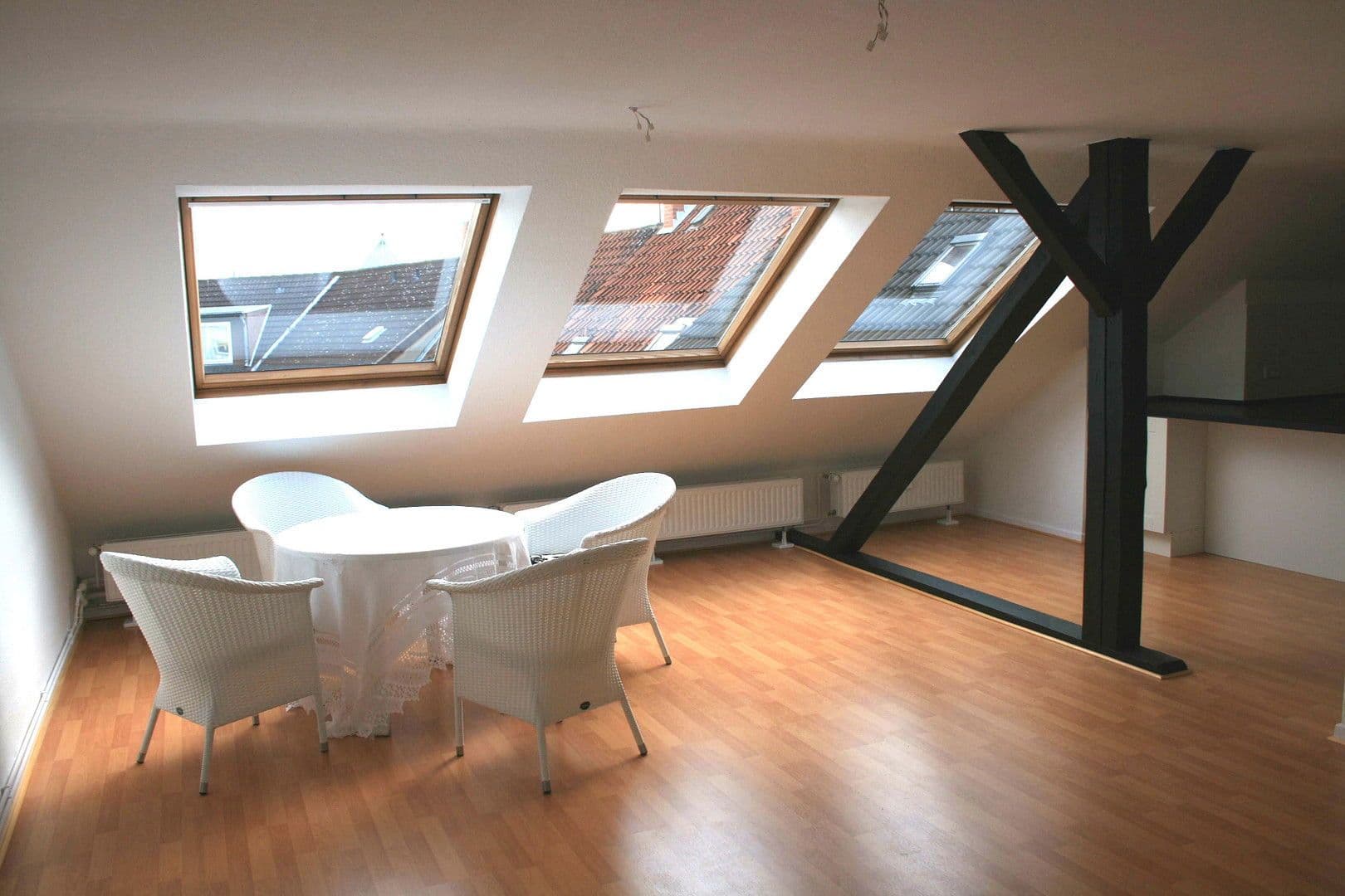 Prenájom bytu 3-izbový 95 m², Hildesheim, Dolné Sasko Prenájom bytu 3-izbový 95 m², Hildesheim, Dolné Sasko