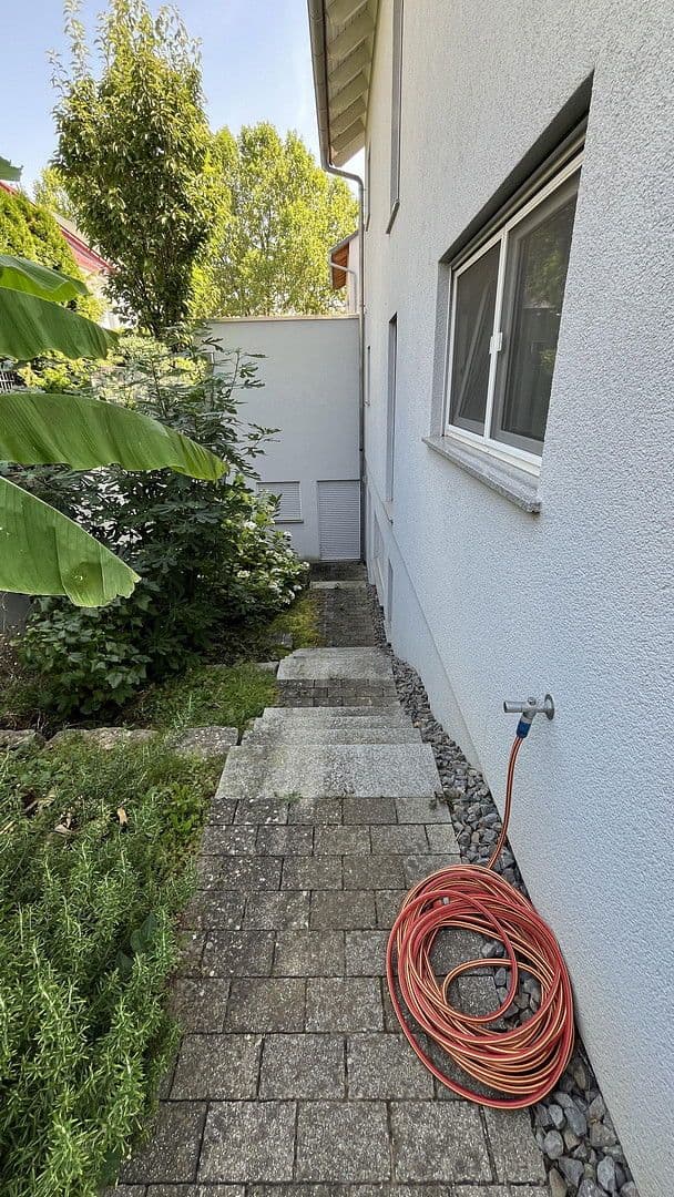 Predaj domu 381 m², pozemek 476 m², Anna-Nopper-Str. 17, Kornwestheim, Bádensko-Wurttembersko Predaj domu 381 m², pozemek 476 m², Anna-Nopper-Str. 17, Kornwestheim, Bádensko-Wurttembersko