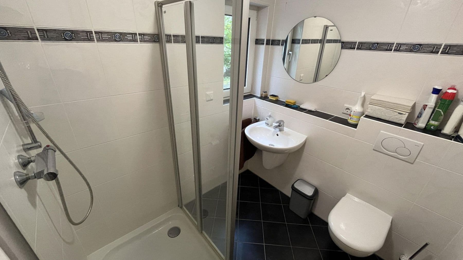 Predaj domu 381 m², pozemek 476 m², Anna-Nopper-Str. 17, Kornwestheim, Bádensko-Wurttembersko Predaj domu 381 m², pozemek 476 m², Anna-Nopper-Str. 17, Kornwestheim, Bádensko-Wurttembersko