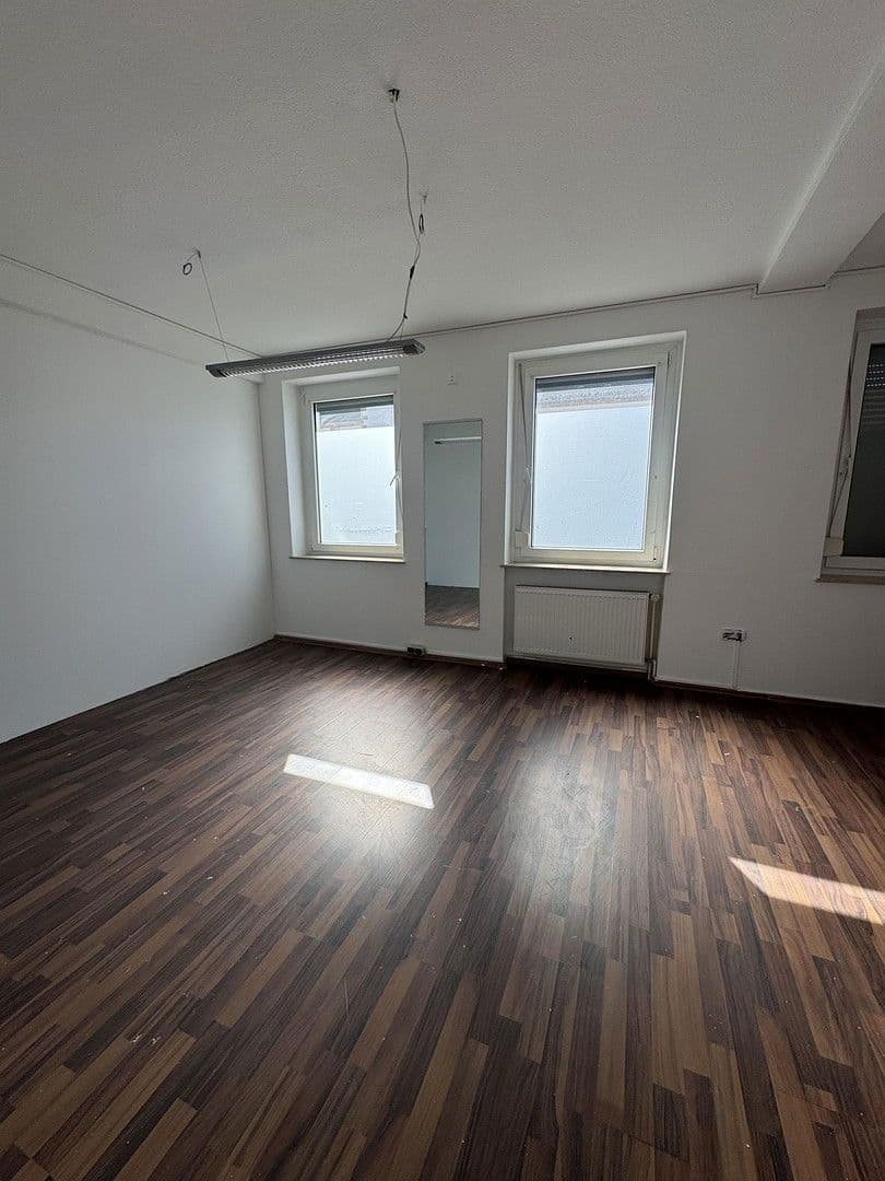 Prenájom kancelárie 180 m², Kettlerstraße 1, Groß-Zimmern, Hesensko Prenájom kancelárie 180 m², Kettlerstraße 1, Groß-Zimmern, Hesensko