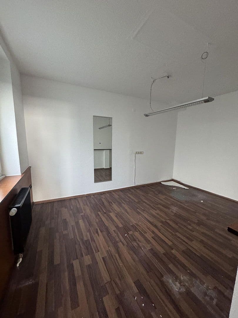 Prenájom kancelárie 180 m², Kettlerstraße 1, Groß-Zimmern, Hesensko Prenájom kancelárie 180 m², Kettlerstraße 1, Groß-Zimmern, Hesensko