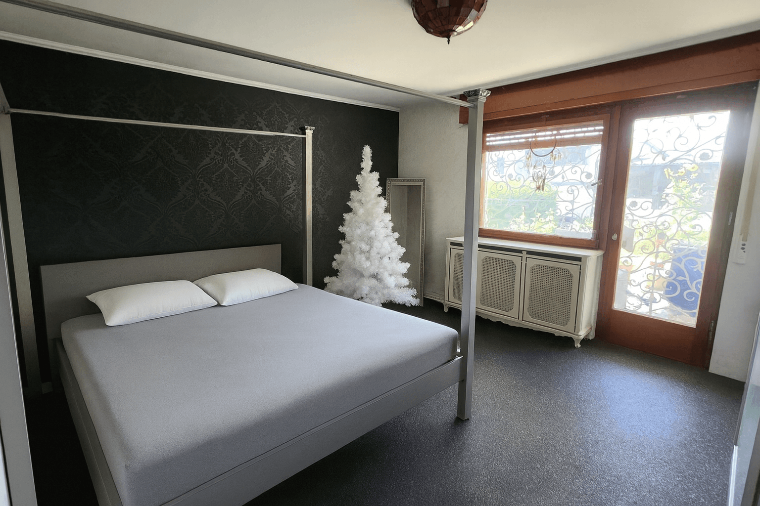 Predaj domu 206 m², pozemek 680 m², Bahnhofstr. 145, Maintal, Hesensko Predaj domu 206 m², pozemek 680 m², Bahnhofstr. 145, Maintal, Hesensko